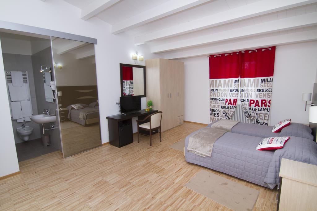 Al Bastione Relais Suite & Rooms Gravina in Puglia Exterior photo